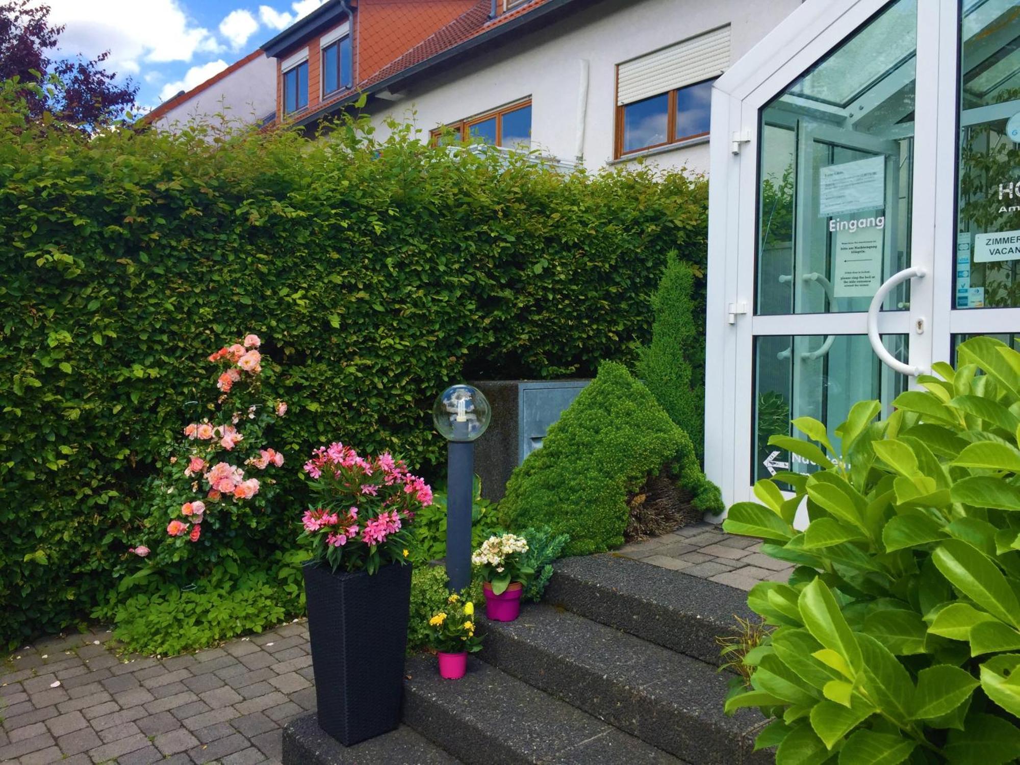 Hotel Garni Am Schaefersberg Niedernhausen Esterno foto