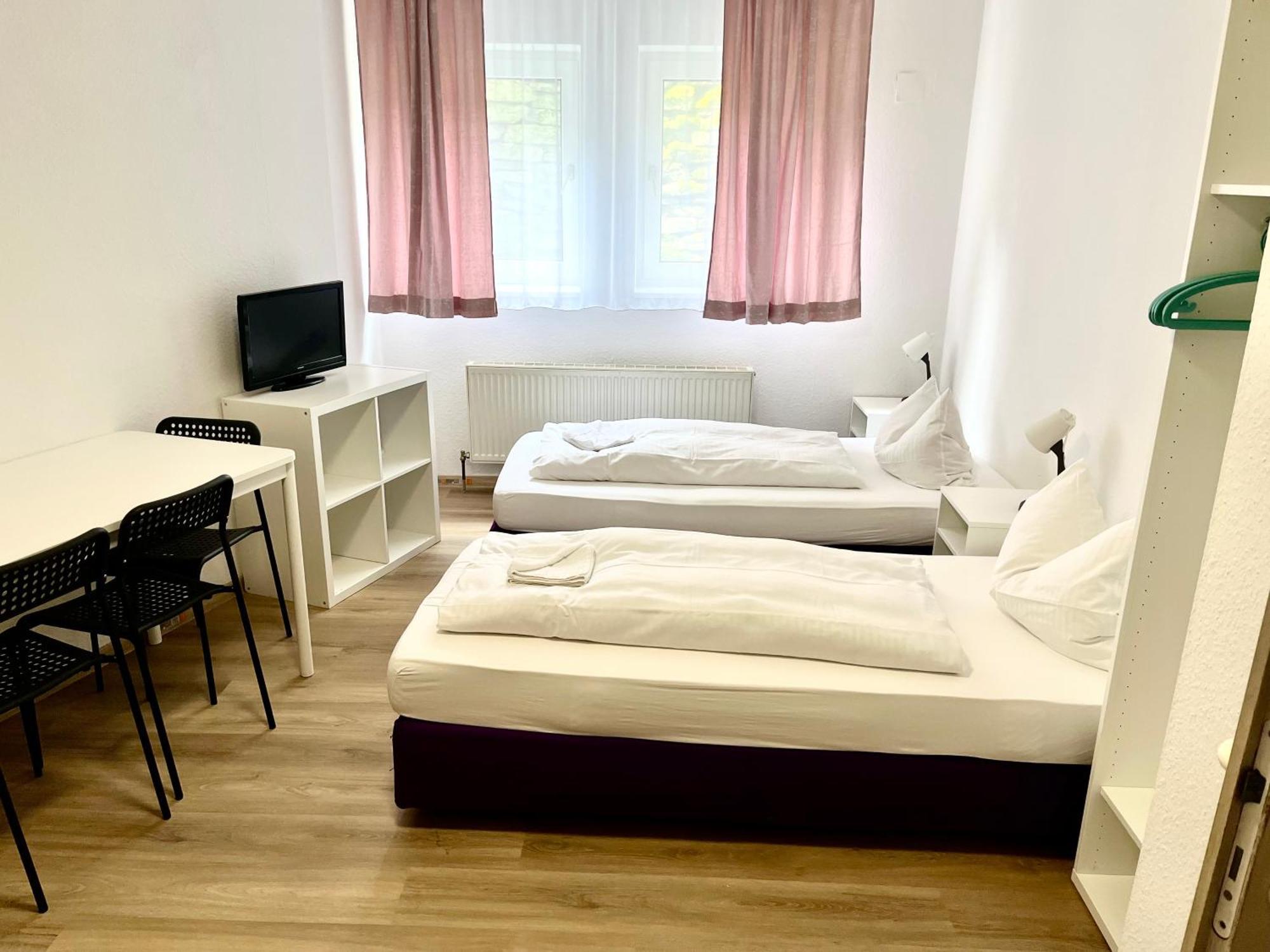 Hotel Garni Am Schaefersberg Niedernhausen Esterno foto