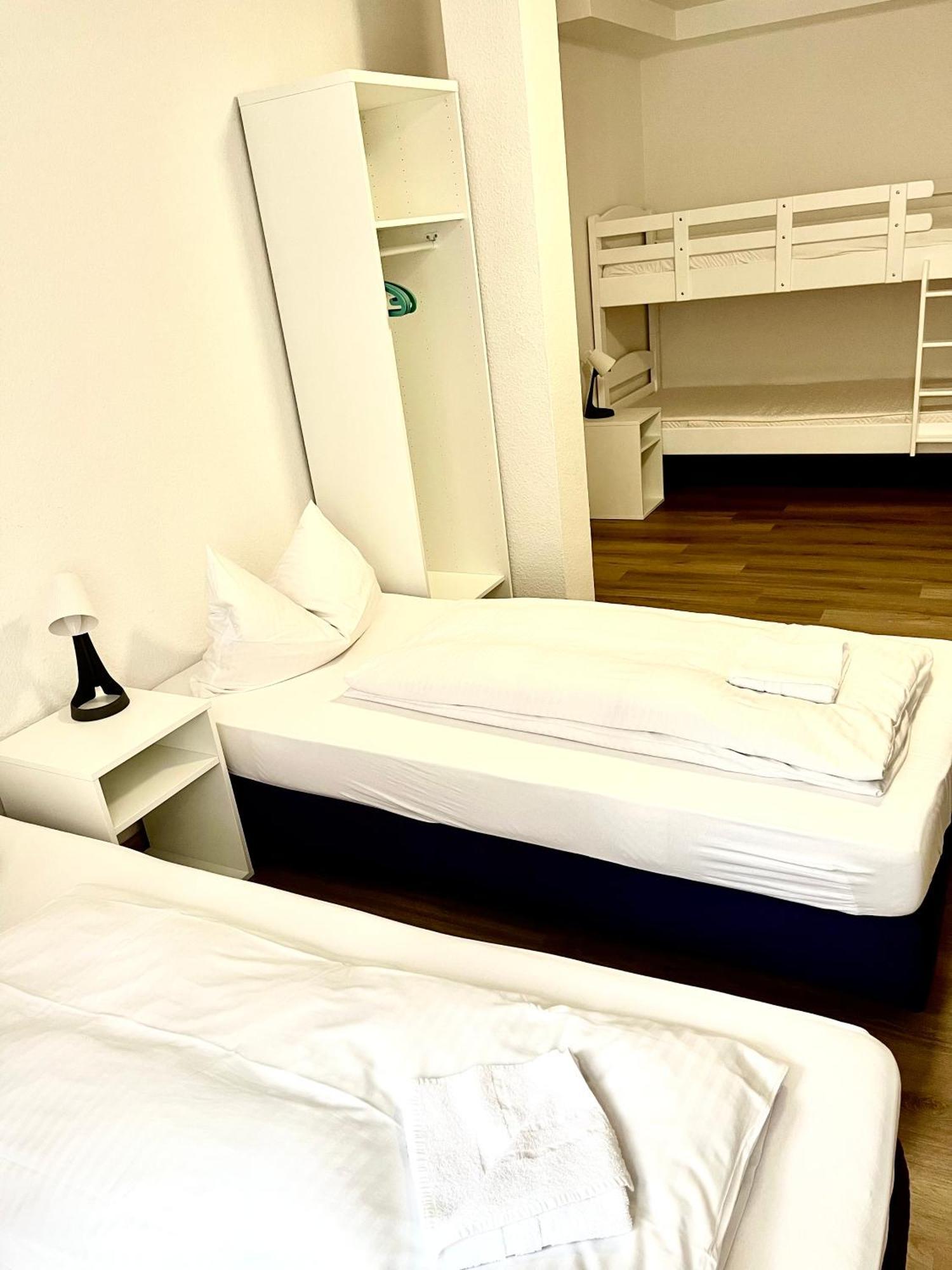 Hotel Garni Am Schaefersberg Niedernhausen Esterno foto
